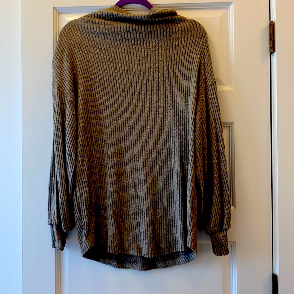 Grey ribbed mock turtleneck